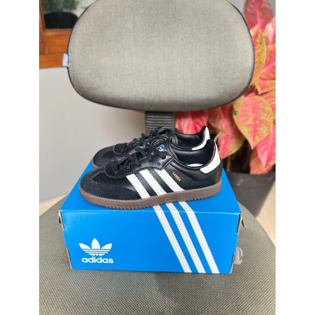 PRELOVED ADIDAS SAMBA KIDS LIKE NEW