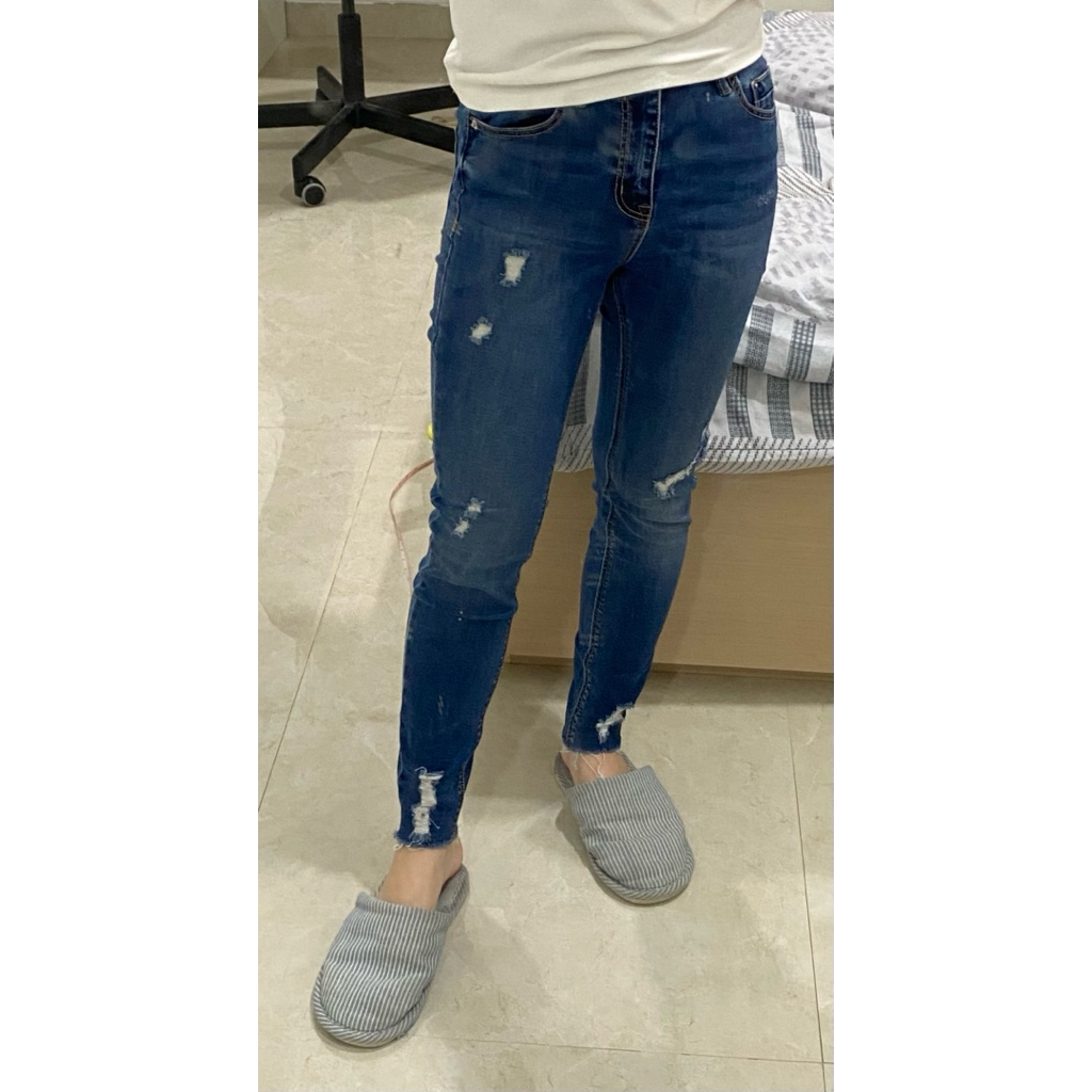 Stradivarius ORI Skinny Jeans Ripped Jeans Wanita Preloved