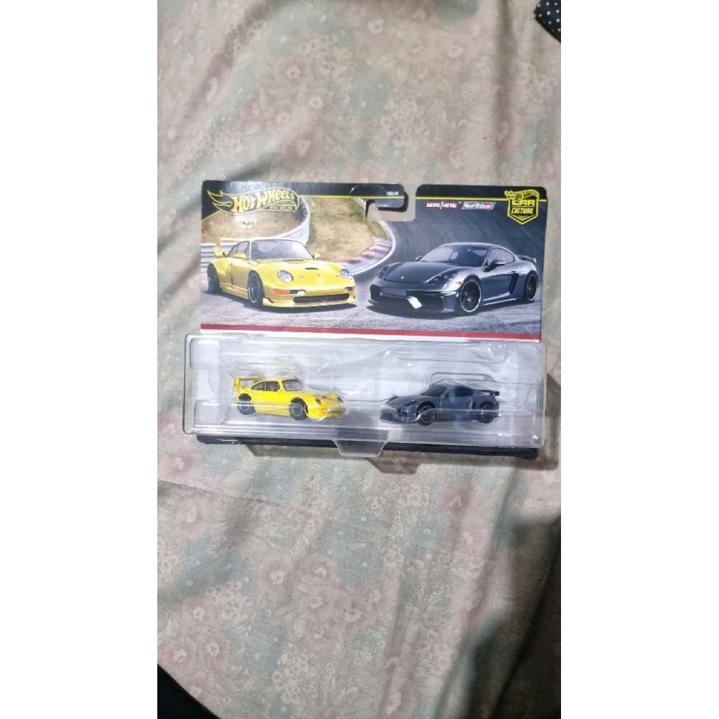 HOT WHEELS PREMIUM 2 PACK PORSCHE 993 GT 2 & PORSCHE 718 CAYMAN GT 4
