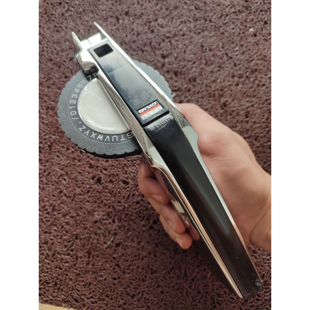 

Vintage Dymo 1570 label maker