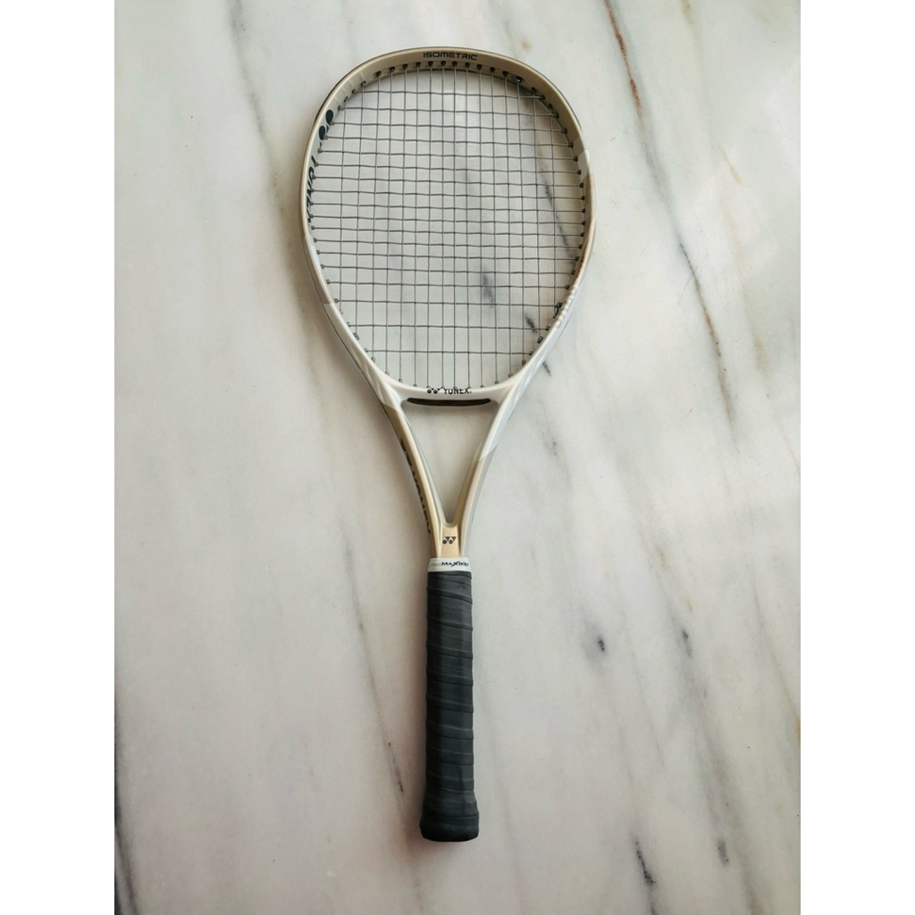 Yonex Vcore feel 250gr Nanomesh Neo, isometric, raket second, ori Yonex