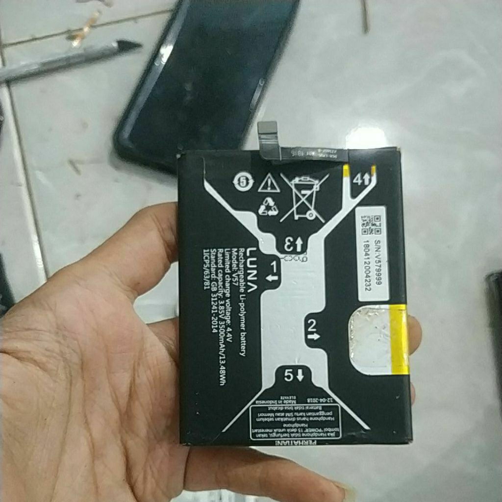 BATERAI LUNA V57