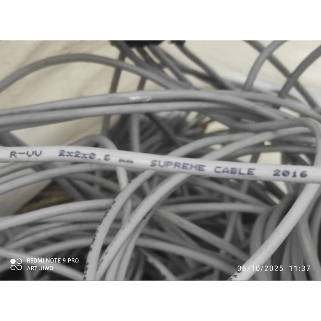 Kabel Telpon Supreme Isi 4 (bekas)