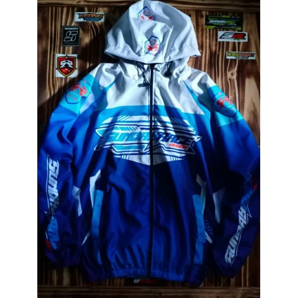 Jaket Racing Sunday Race Bahan Parasut Anti Air Stok Terbatas