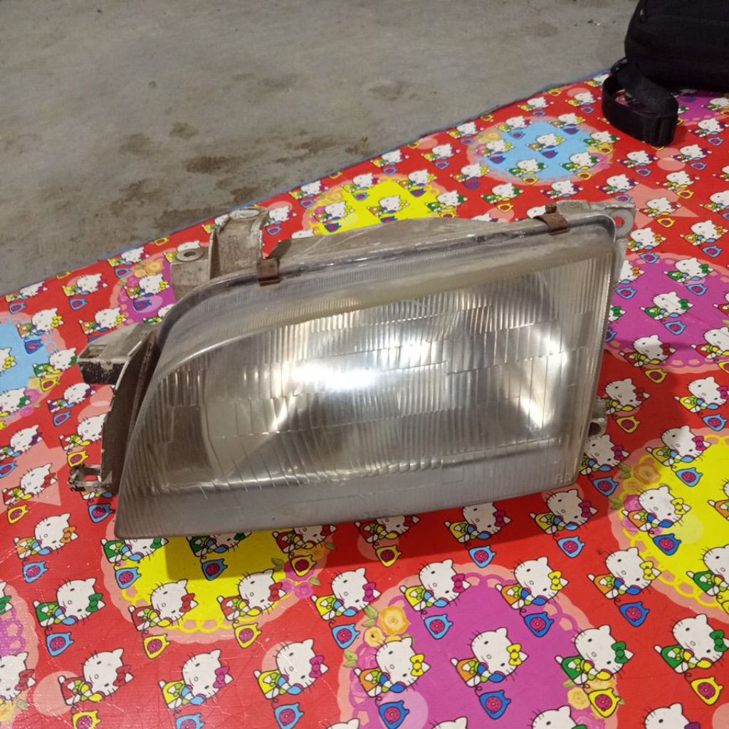 headlamp Toyota Corona absolute st191 kanan
