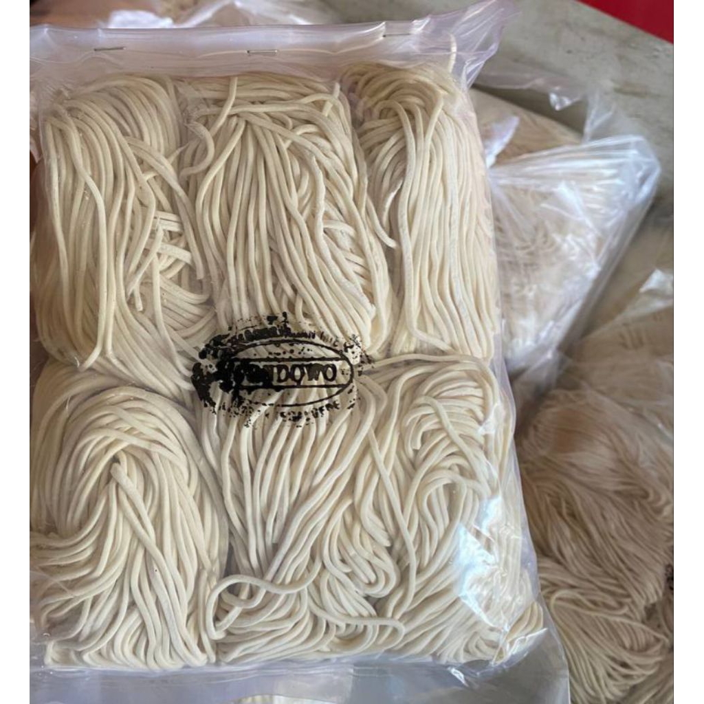 

MIE BASAH PENDOWO HOME MADE TANPA BAHAN PENGAWET 1PACK ISI 6 PORSI