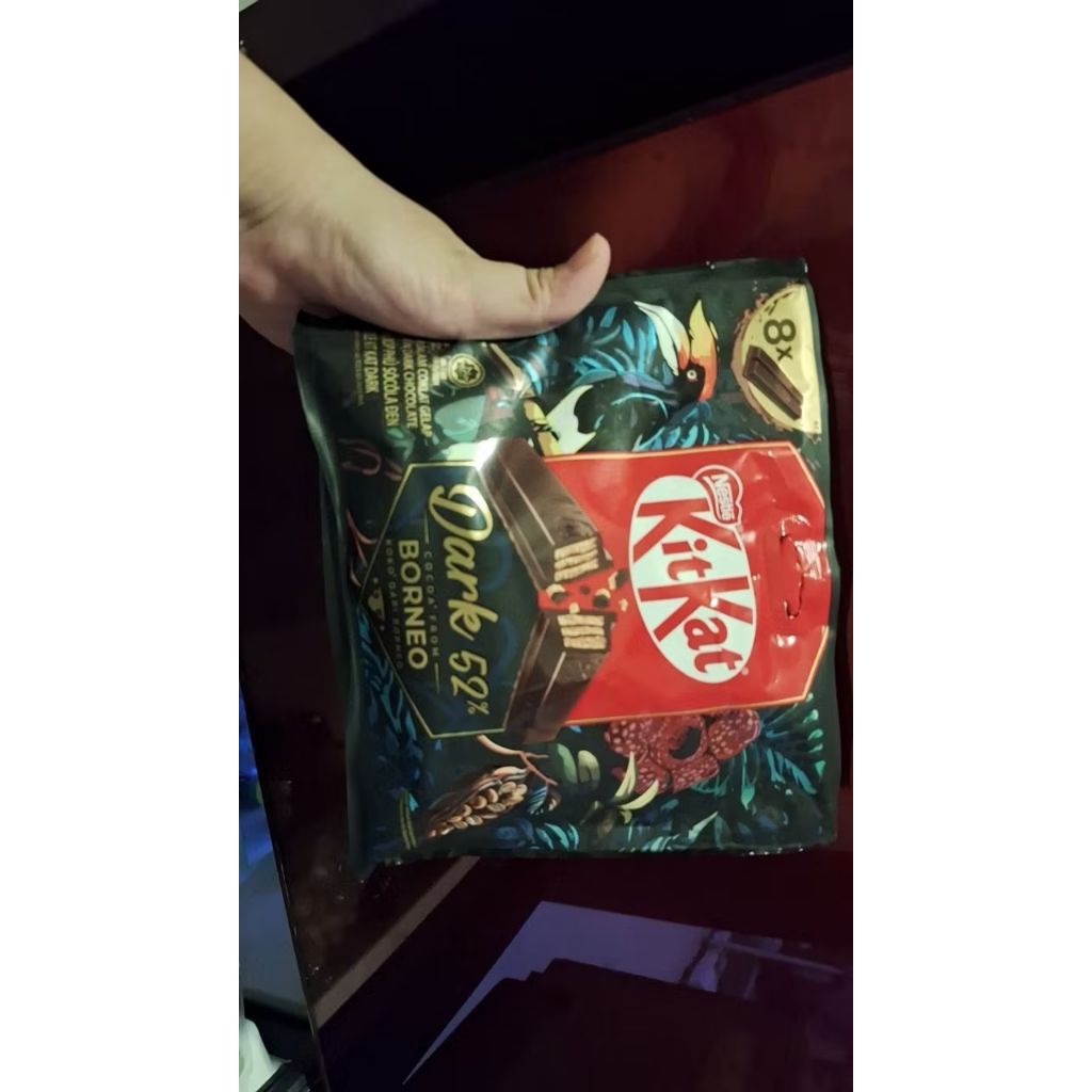 

Kitkat Milo dan Kitkat dark borneo