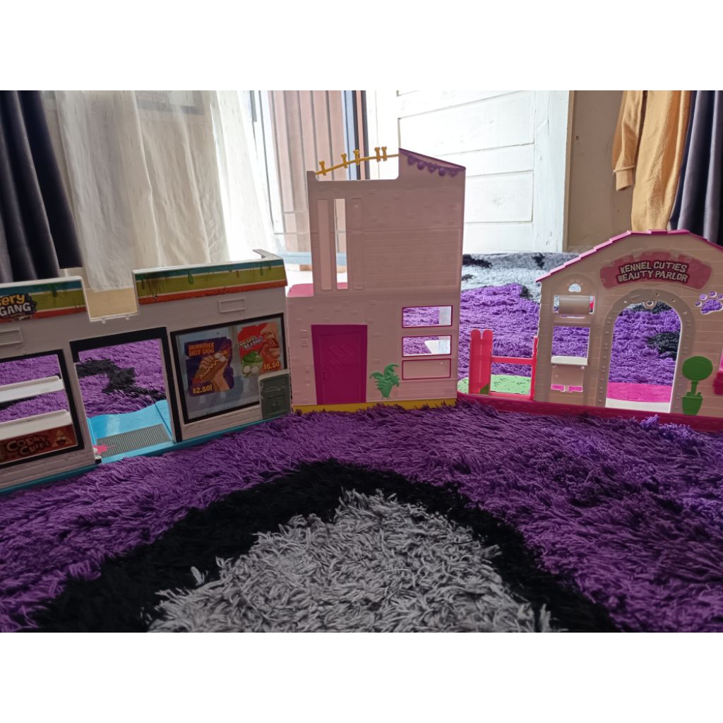 Rumah moose  kode kaca