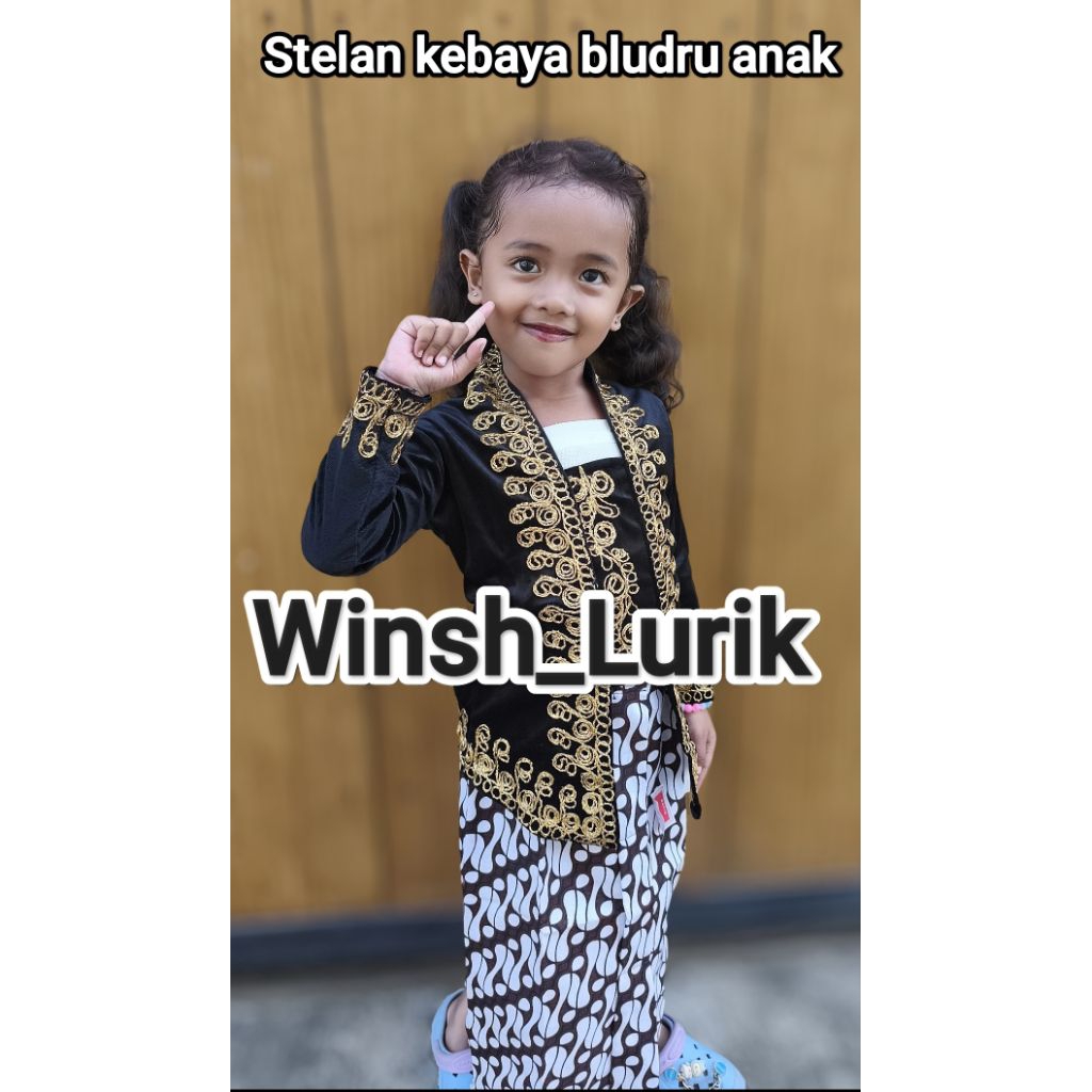 Stelan kebaya bludru anak perempuan 2-12 tahun / kebaya bludru anak / baju adat anak perempuan / baj