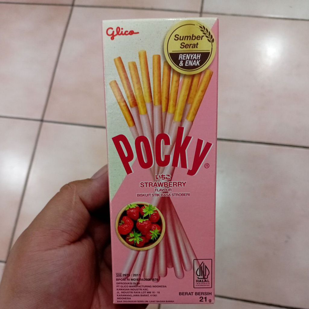 

Pocky Strawberry Flavor 21gr 1 Pcs