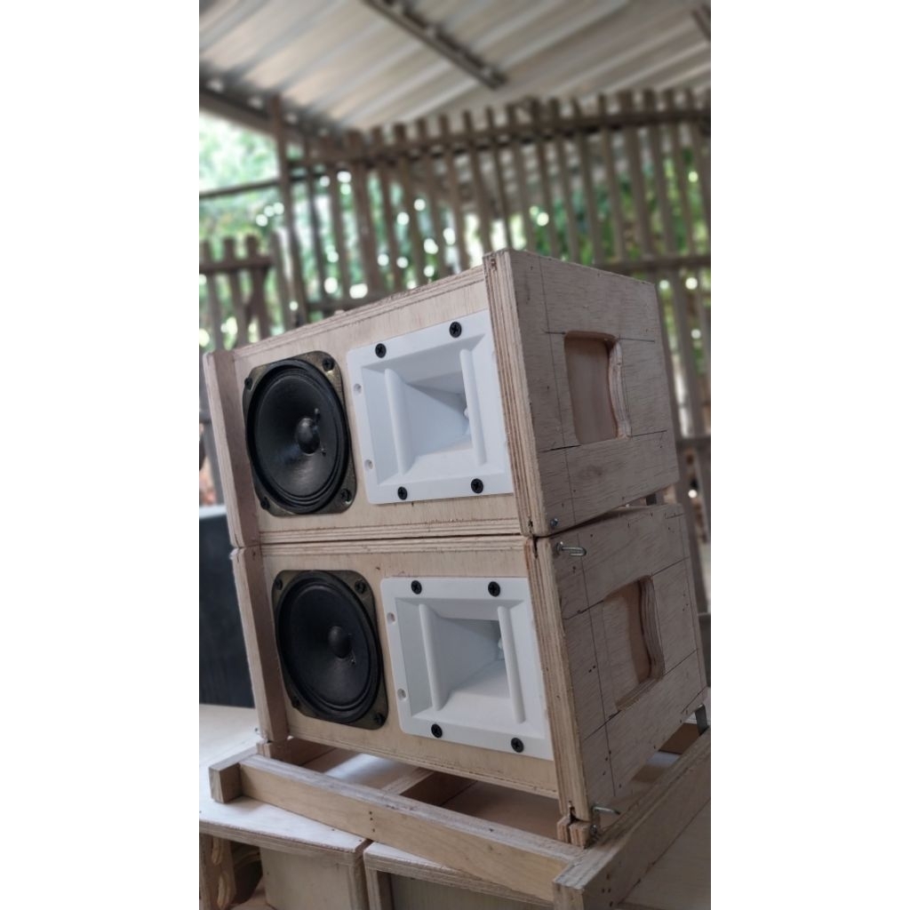 line array 4 in satu set siap colok amplifer/power