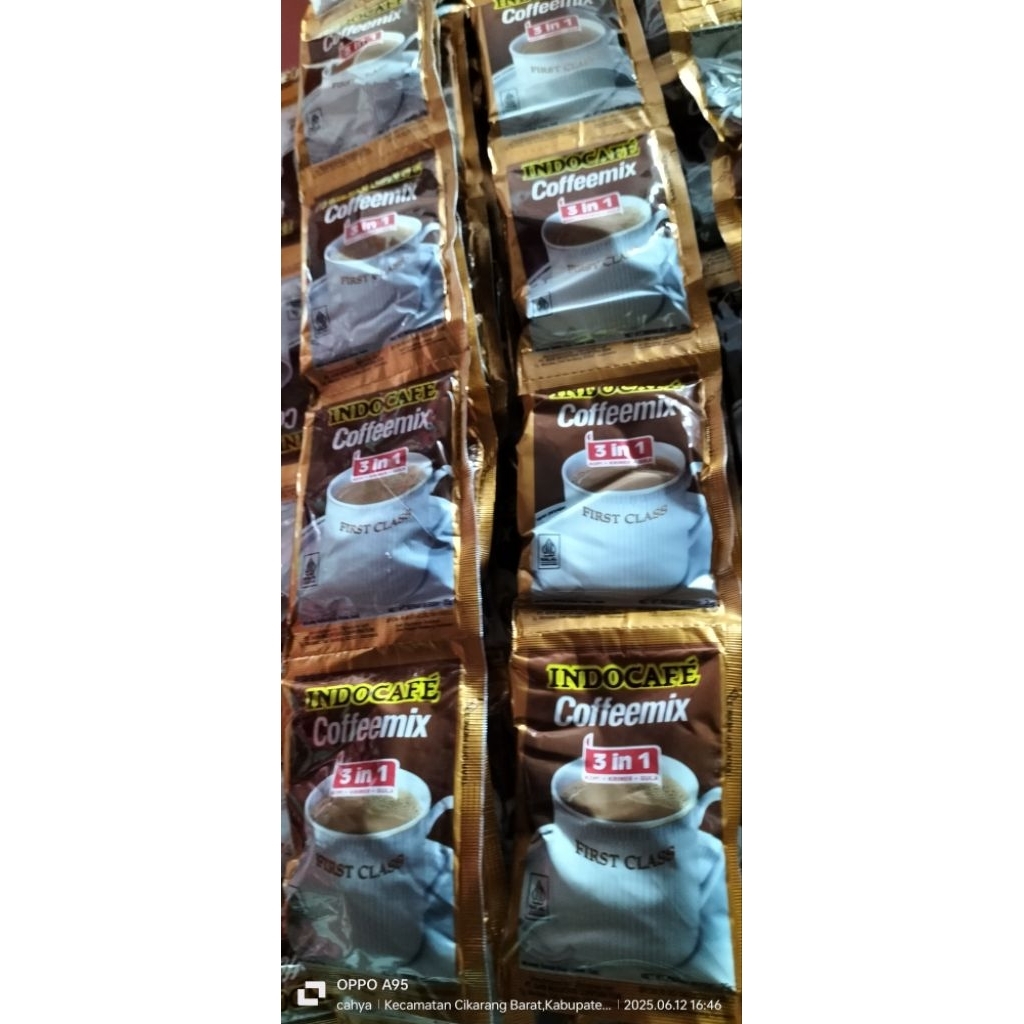 

indocafe 3 renceng isi 30 saset