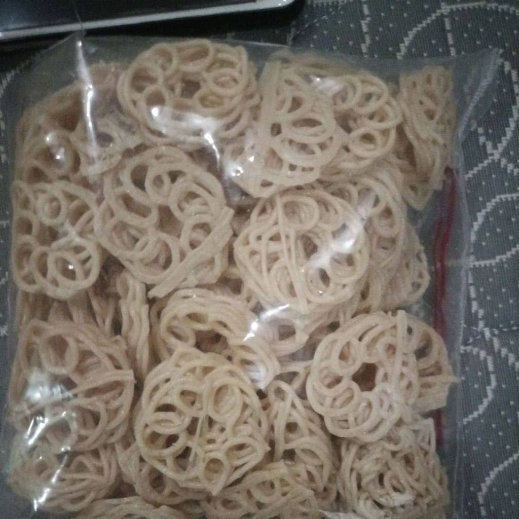 

Ygshop17 Kerupuk Mentah Mie Rasa Ikan Tenggiri 250 Gram Padi Kapas