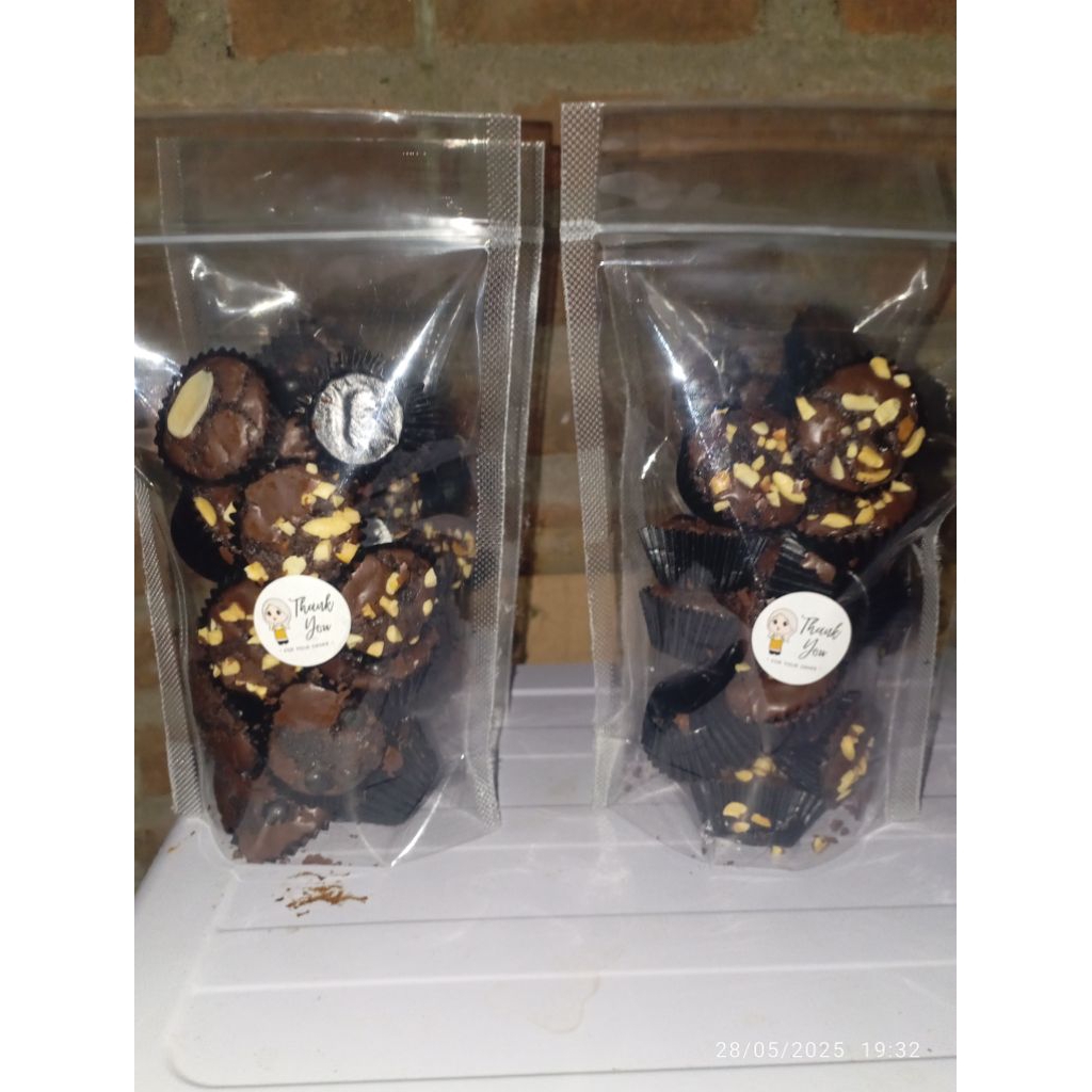 

Fudgy brownis mini kering 100gr