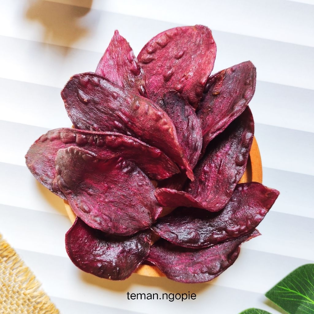 

½ kg - 1kg Keripik ubi ungu manis/ cemilan enak/ snack kiloan