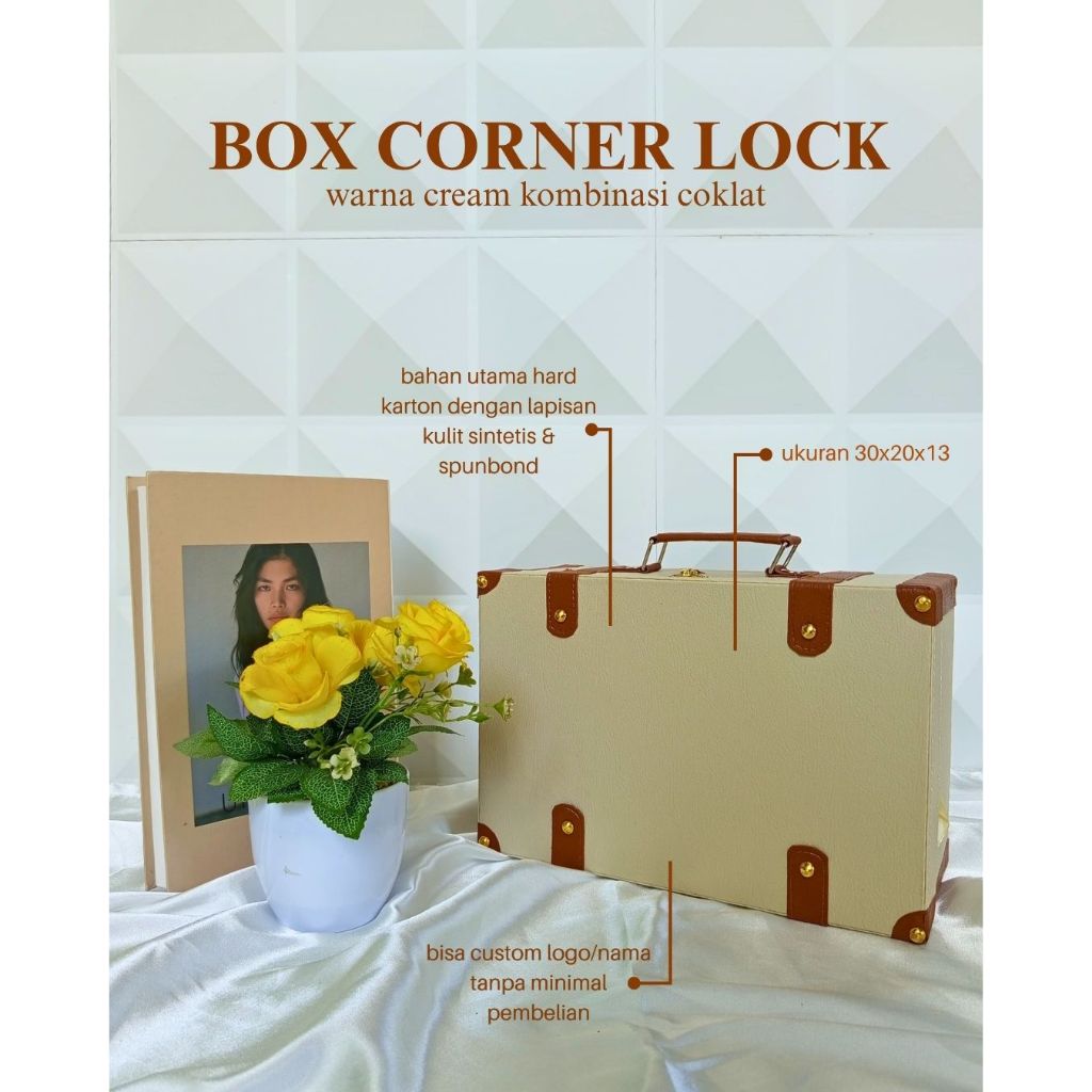 

Hardbox Hampers Warna Cream Ukuran 30x20x13 | Box Souvenir Model Koper Gaya Vintage