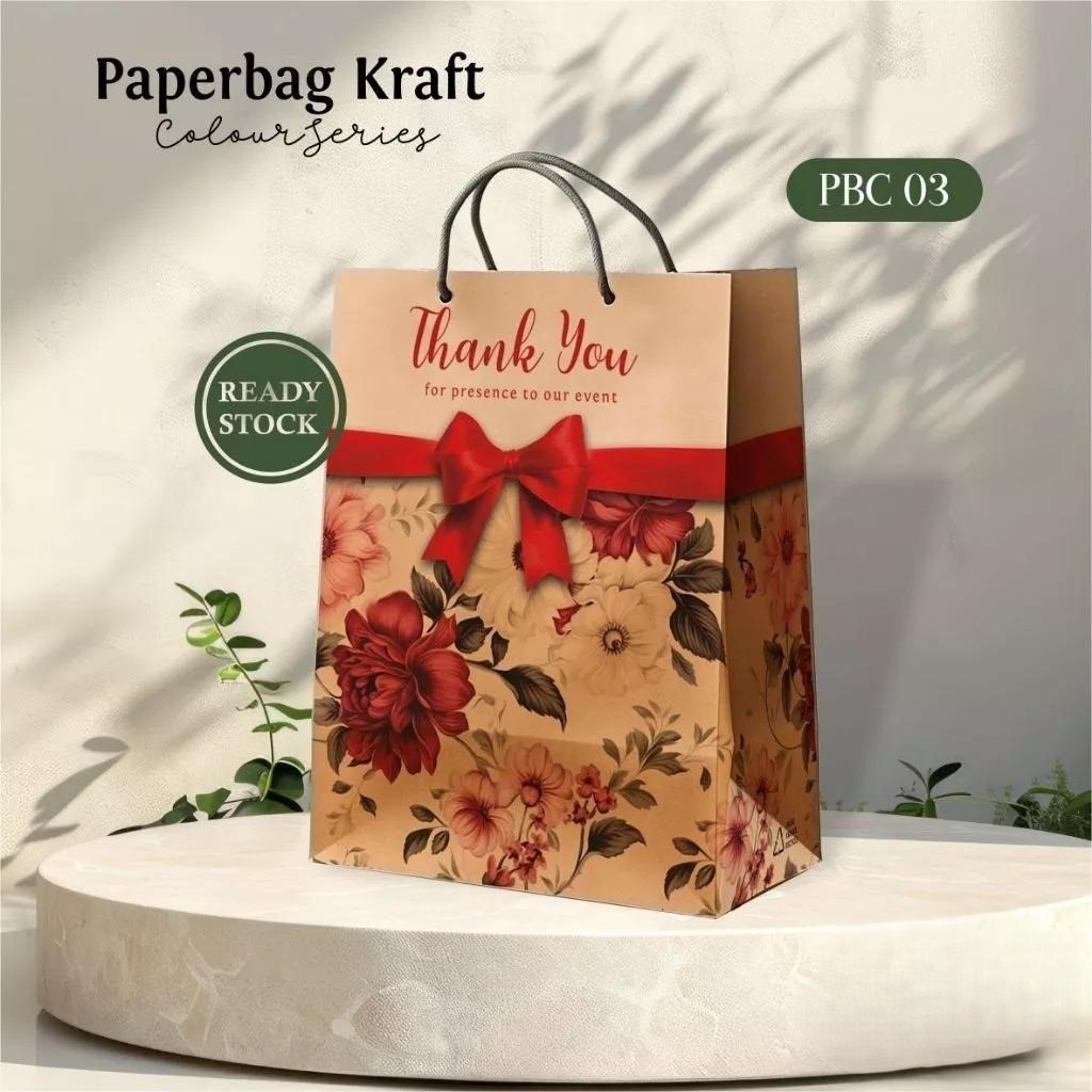 

PAPER BAG AESTHETIC – TAS SOUVENIR PERNIKAHAN – PAPERBAG PBC 03 – READY STOCK ECER