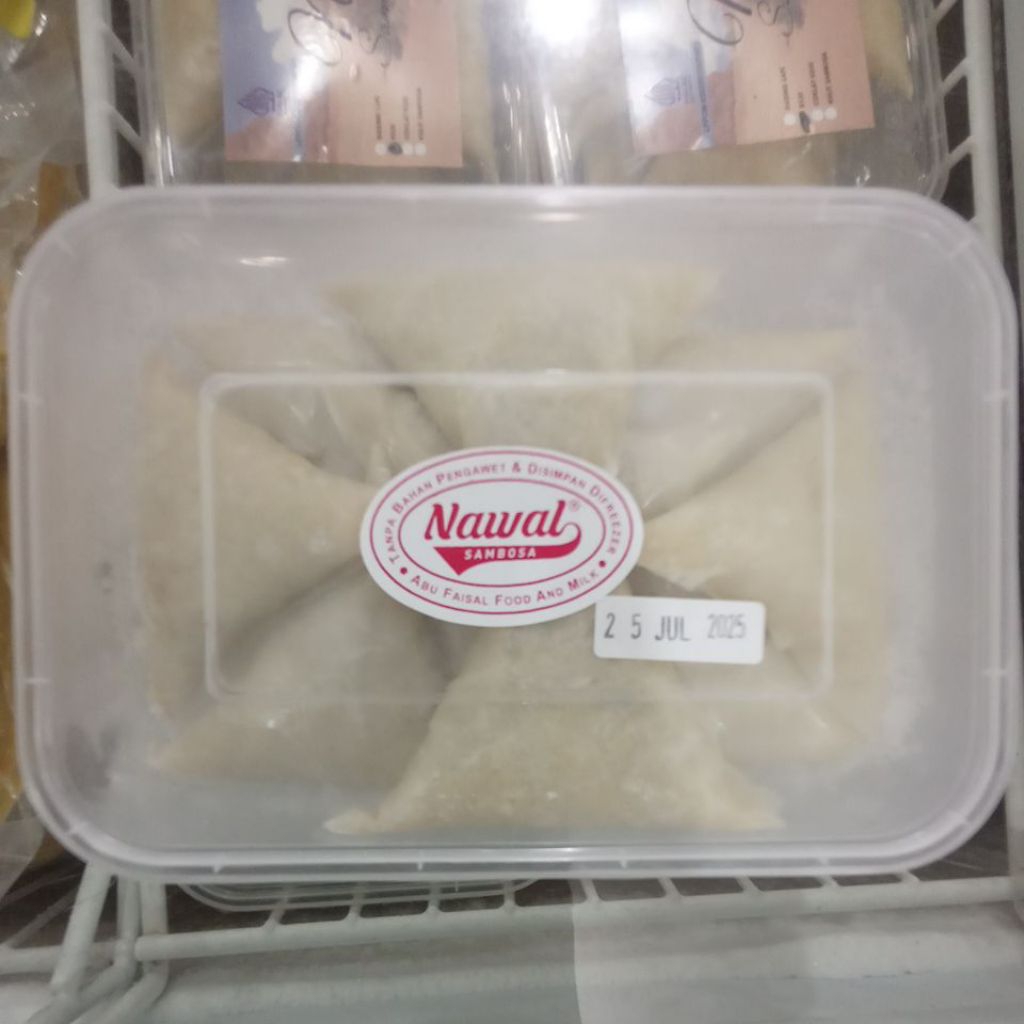 

SAMBOSA NAWAL AYAM ISI 10 PCS