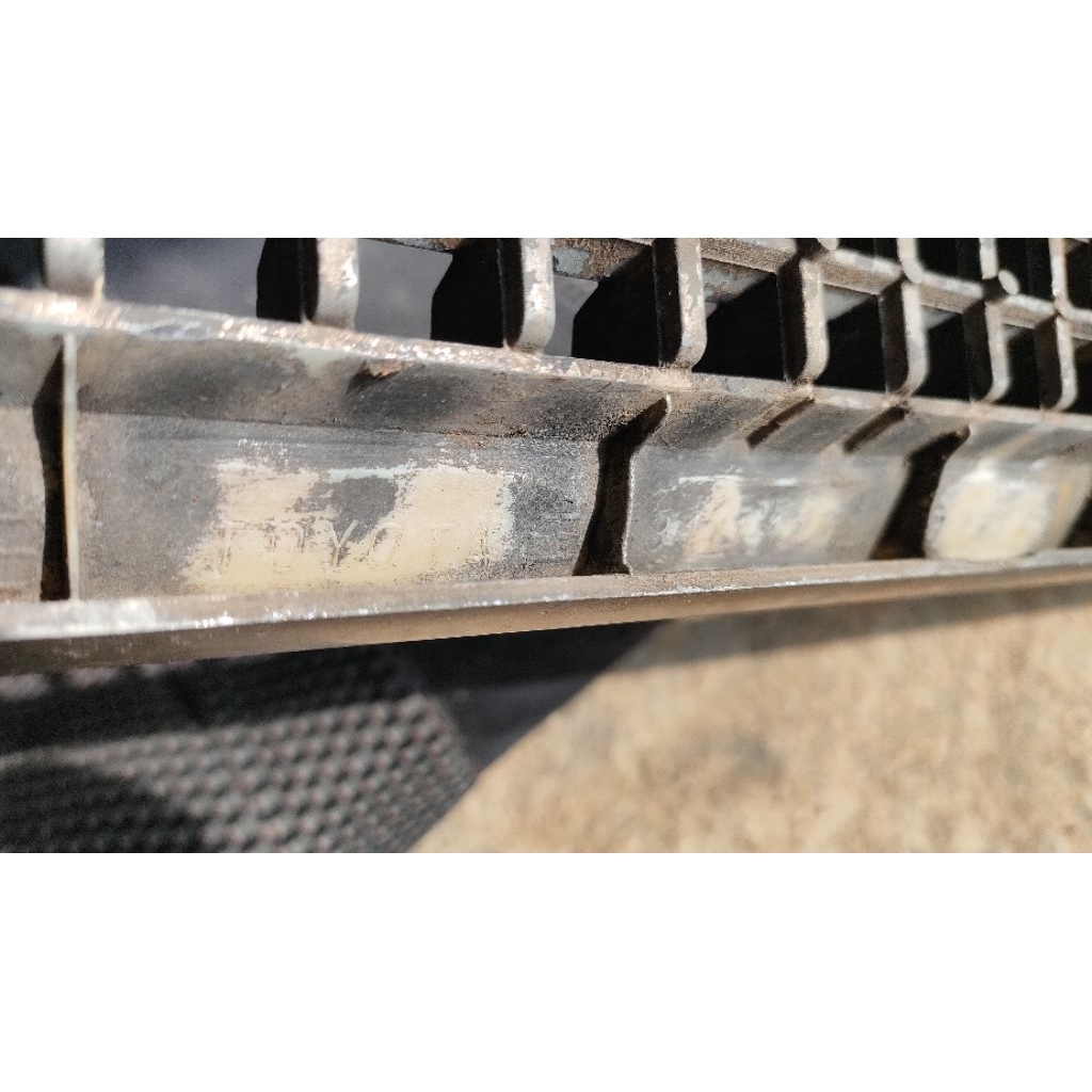 grill original corolla se saloon