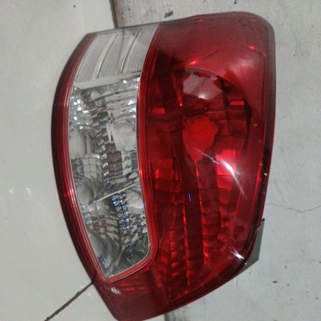 lampu belakang Vios gen2 2008-2010