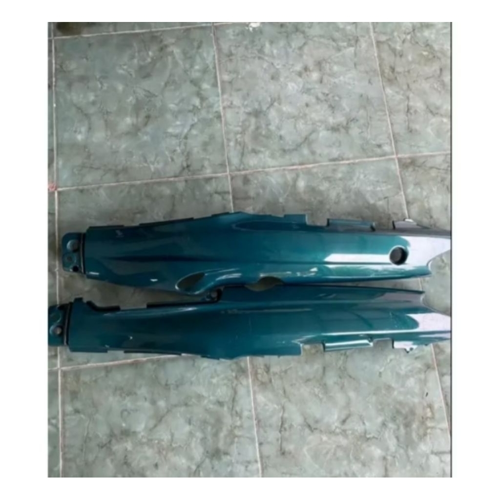body belakang Yamaha fiz r dan Vega R lama hijau botol warna bahan berkualitas tebal