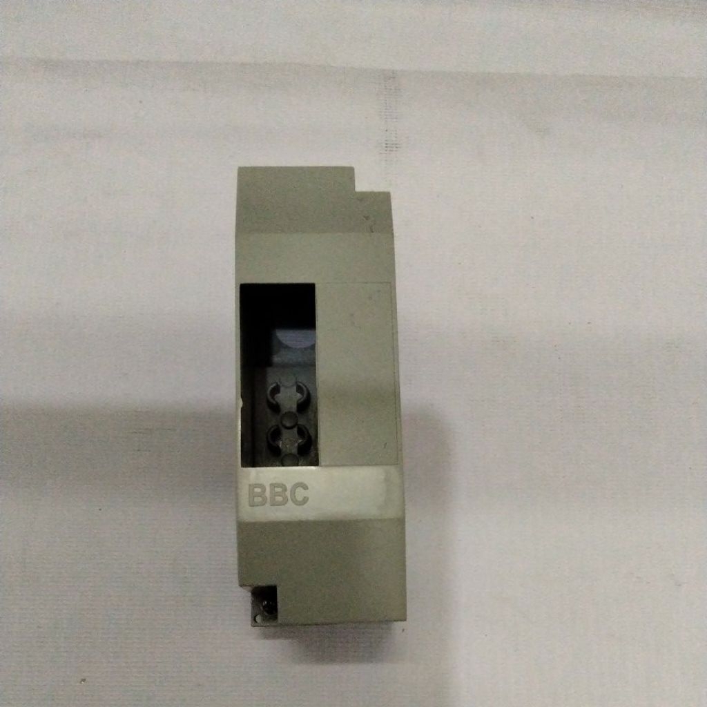 Box MCB 1 Group Biasa Box mcb 1 group Tempel