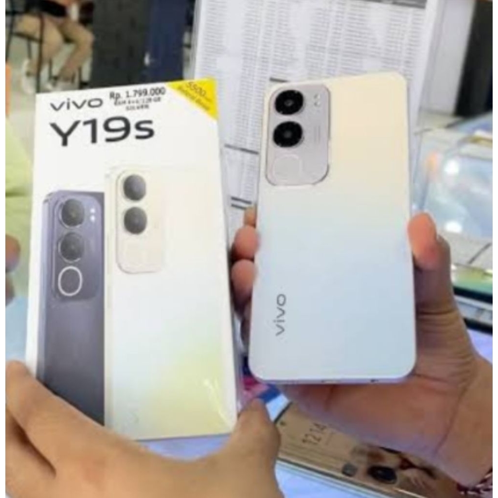 vivo y19s 12+128 GB (extend ram 6+6 GB)  garansi resmi 1 tahun (imei terdaftar)