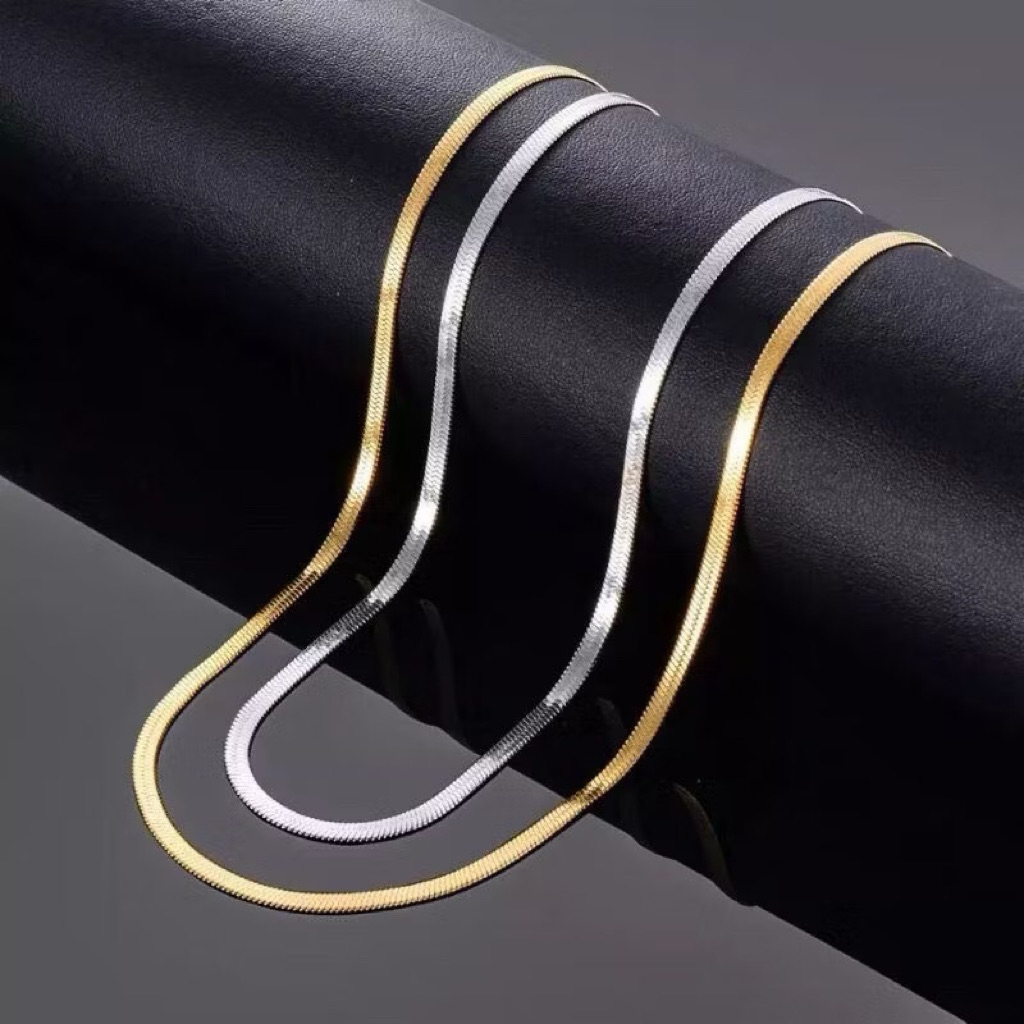 KALUNG TITANIUM MODEL GEPENG SILVER GOLD PRIA WANITA