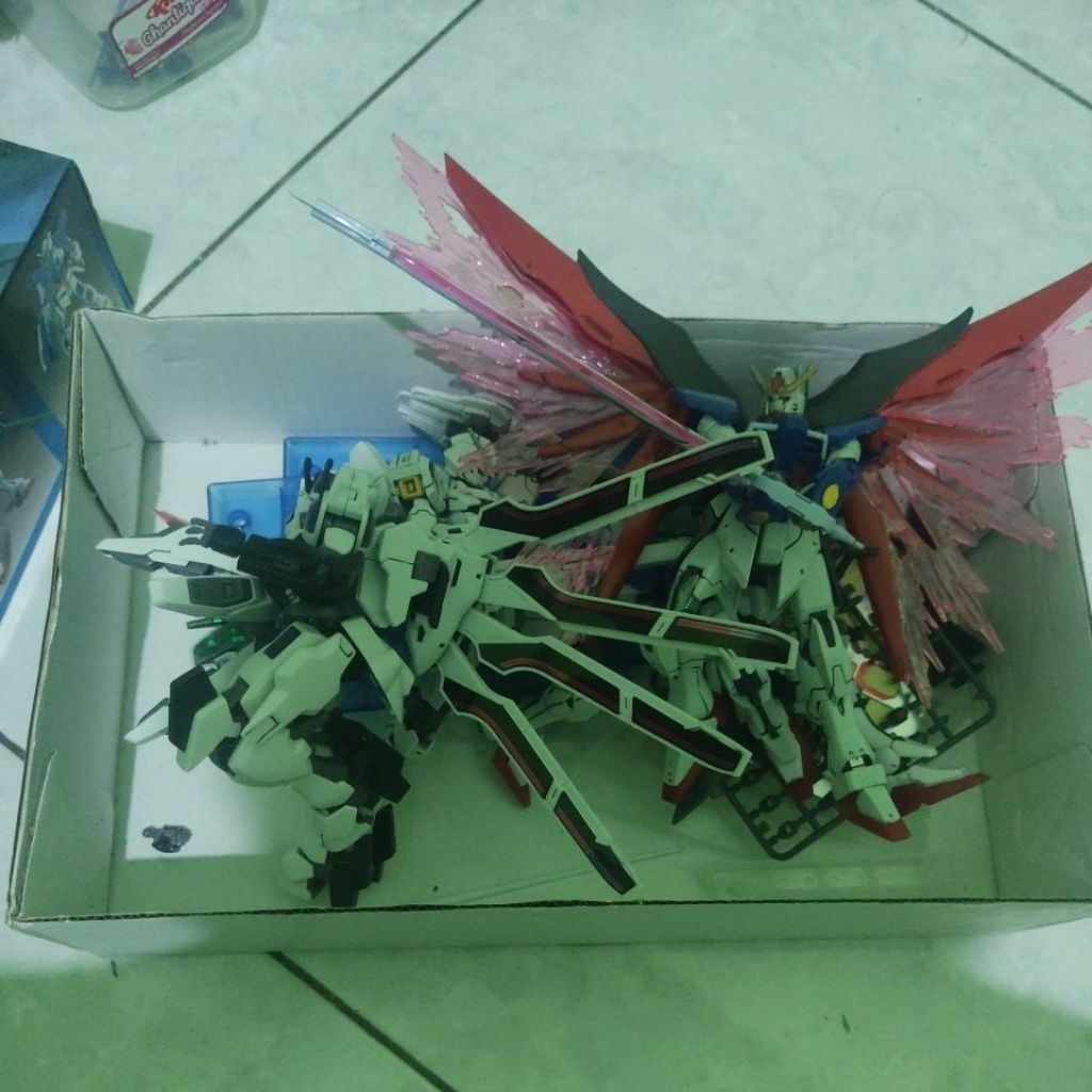 Gundam borongan