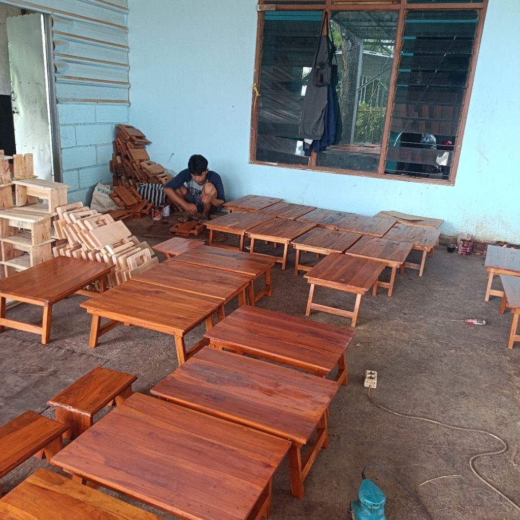 MEJA LESEHAN MEJA LIPAT KAYU JATI MEJA NGAJI MEJA BELAJAR DAMPAR KAYU JATI