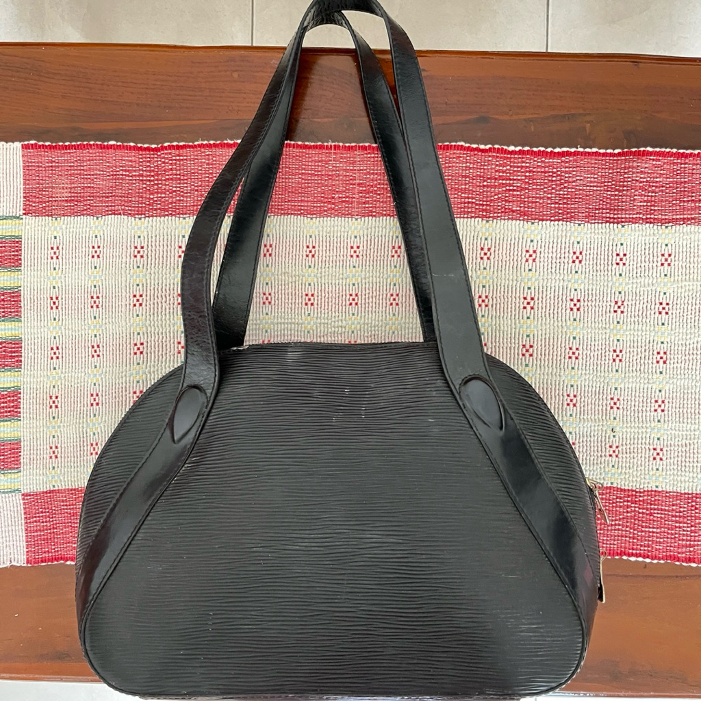 Preloved Tas Kulit Yves Saint Laurent YSL [Negotiable]