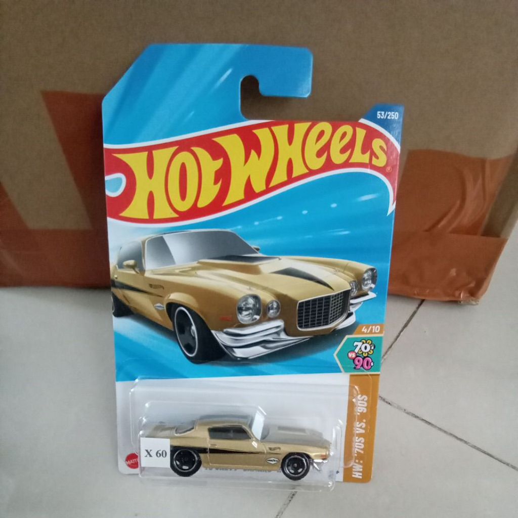 70 chevy camaro rs hotwheels gold