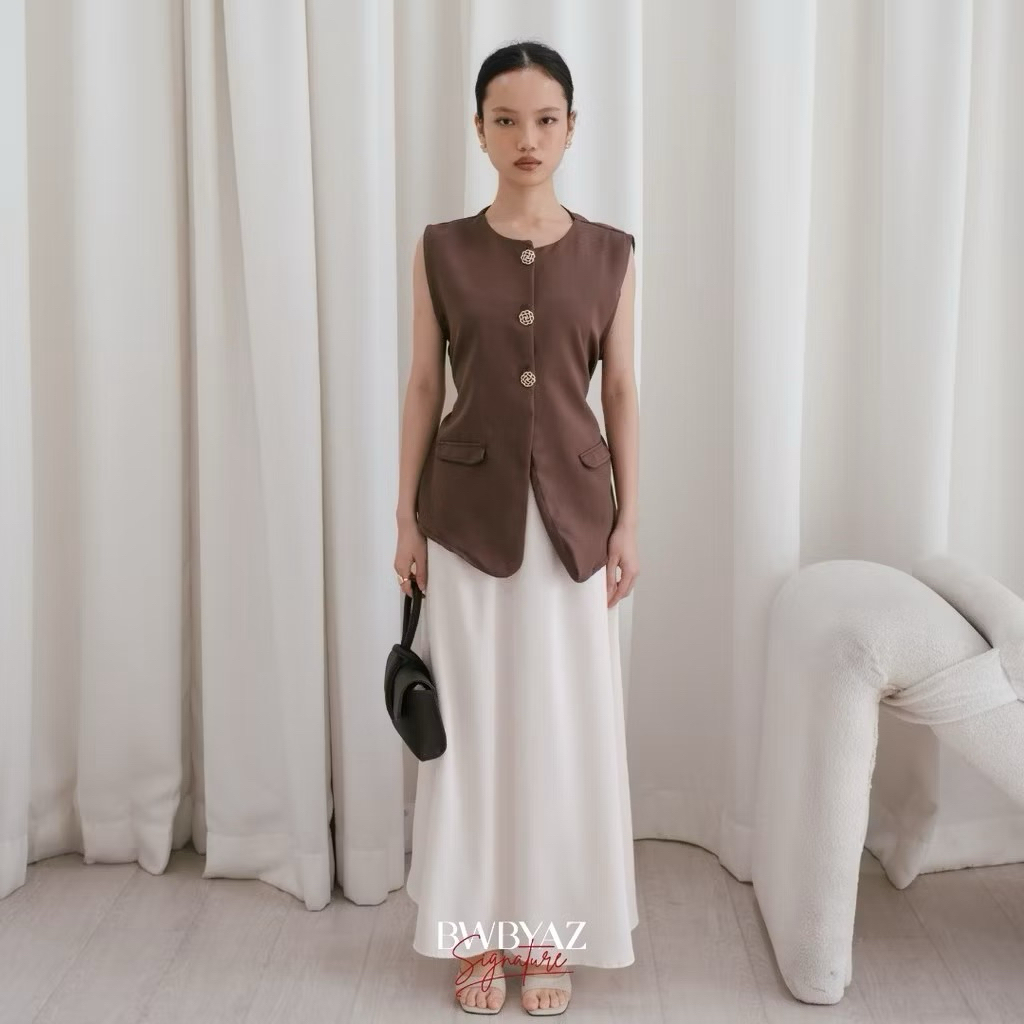 Calee Vest bwbyaz (Preloved)