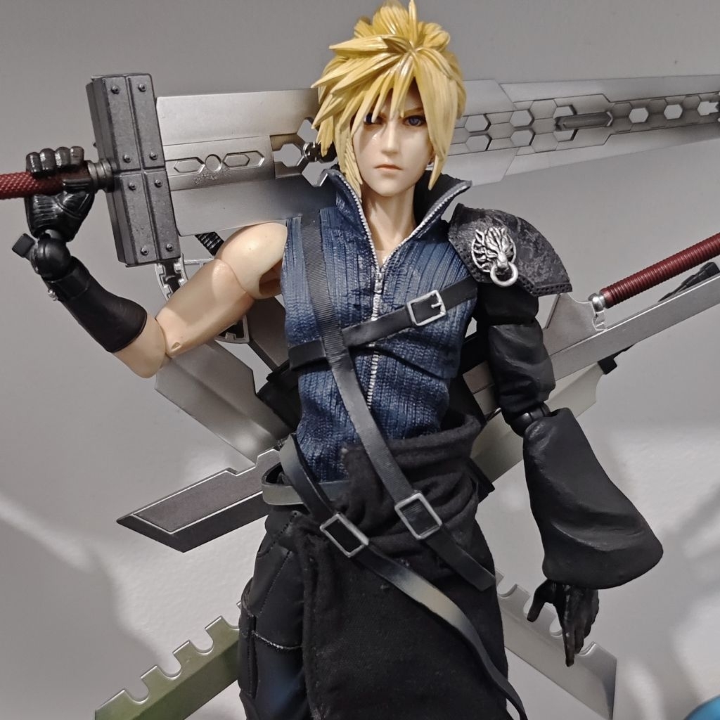 Cloud Strife - Final Fantasy VII - Play Arts Kai Advent Children - Super Rare BIB