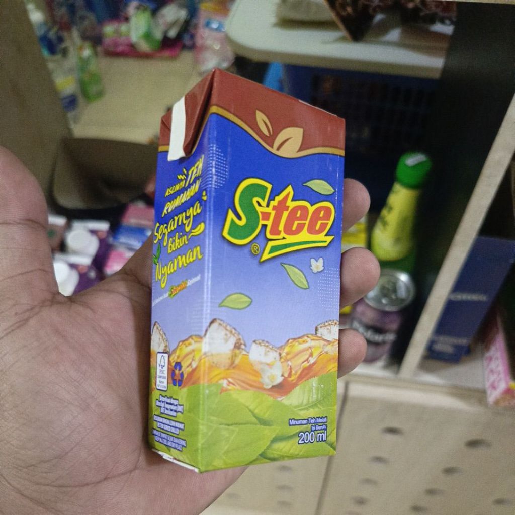 

Minuman S-tee 200ml