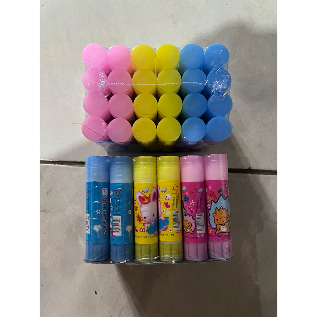 

LEM STIK 10gr / lem fancy / GLUE STICK