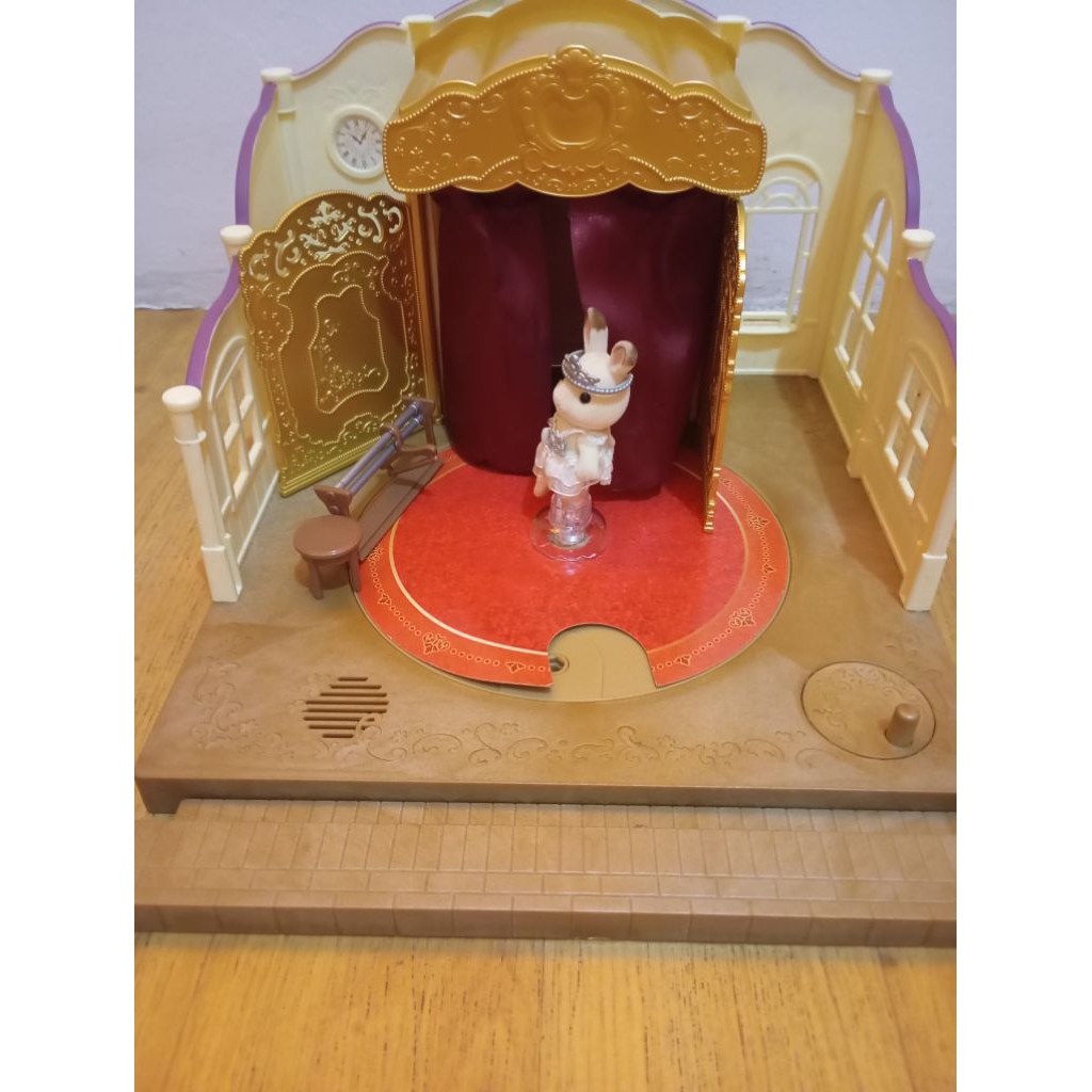 Sylvanian families ballet Theatre