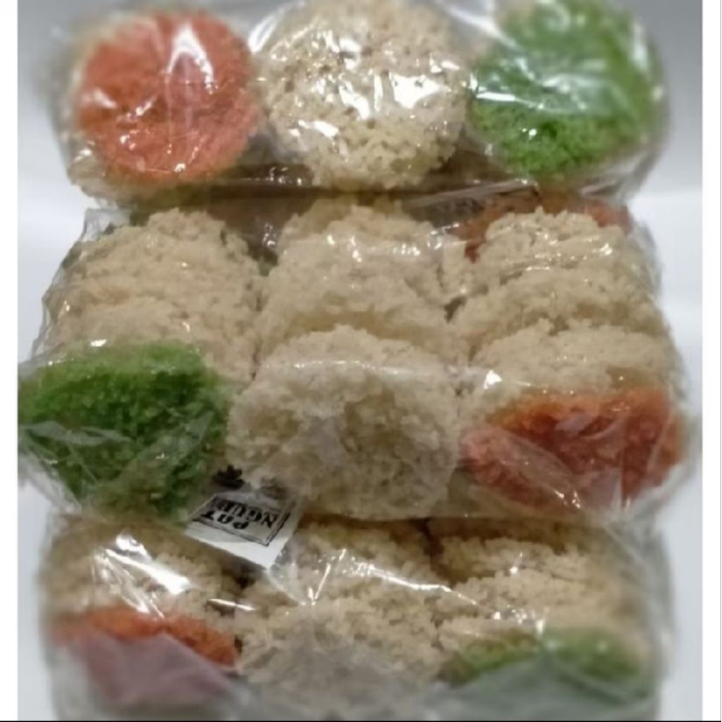 

KRUPUK SINGKONG atau RENGGINING SINGKONG patilo pathilo patholo dengan cita rasa khas (250 grm)