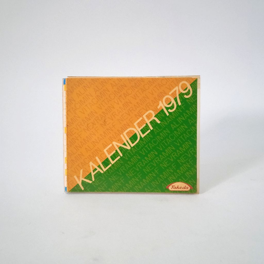 

Antik Vintage Kalender Meja Lama Tahun 1979 Ukuran Kecil Keluaran iklan Utuh Komplit Layak Koleksi