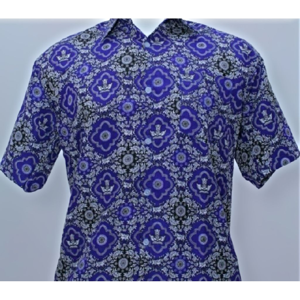 Raqila batik seragam sekolah SMP