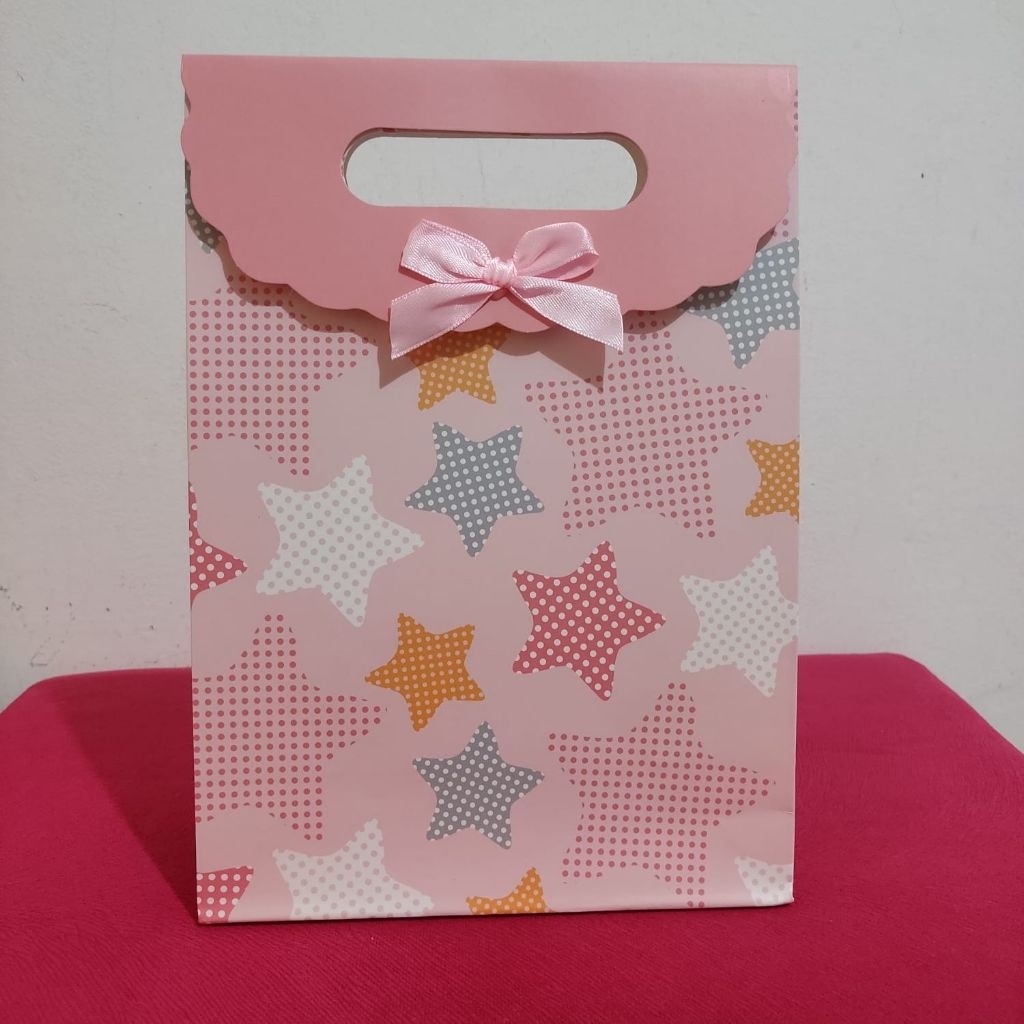

Paper Bag Motif Fancy Tutup Glossy S 19 x 27 x 9 cm