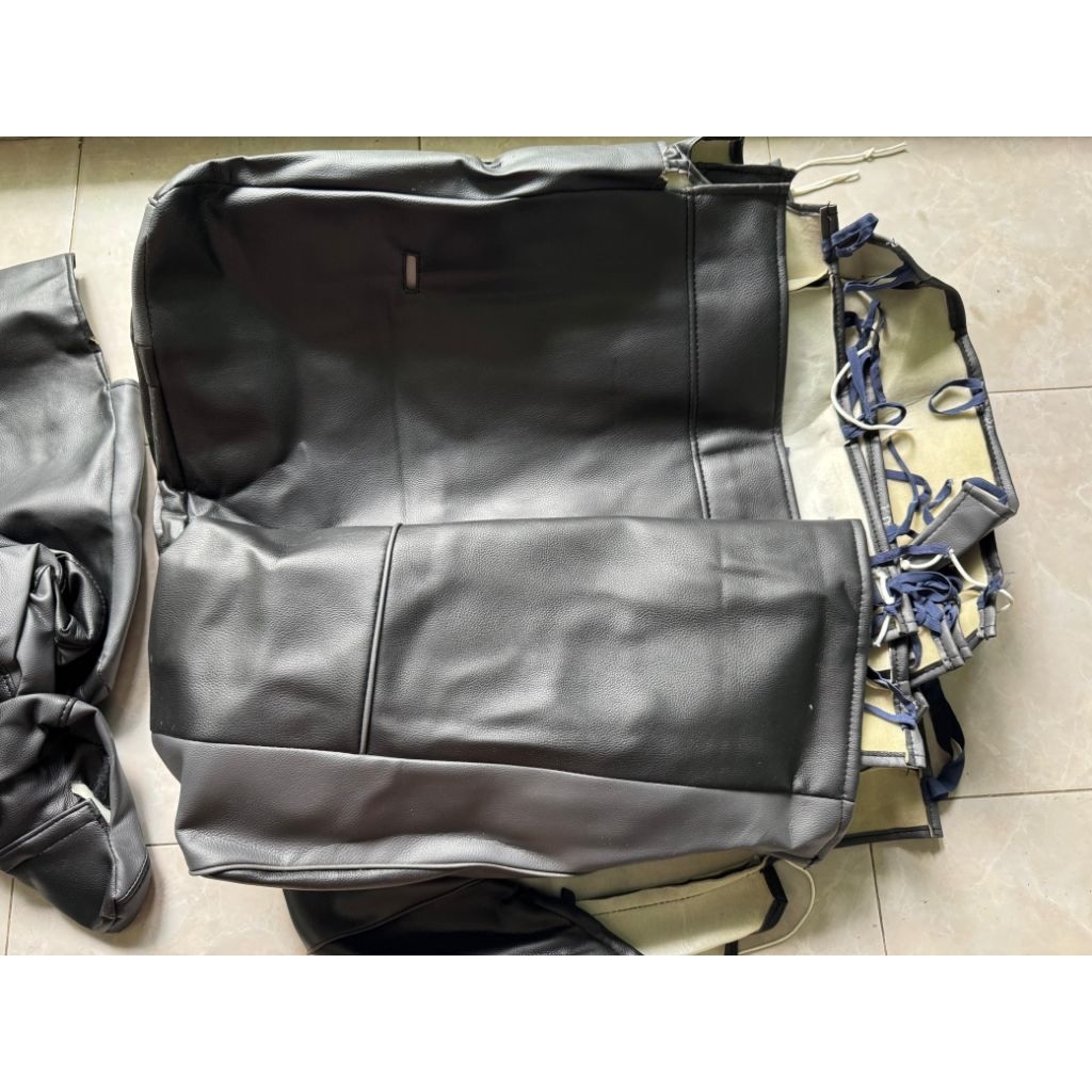 Sarung Jok Mobil Avanza 2023