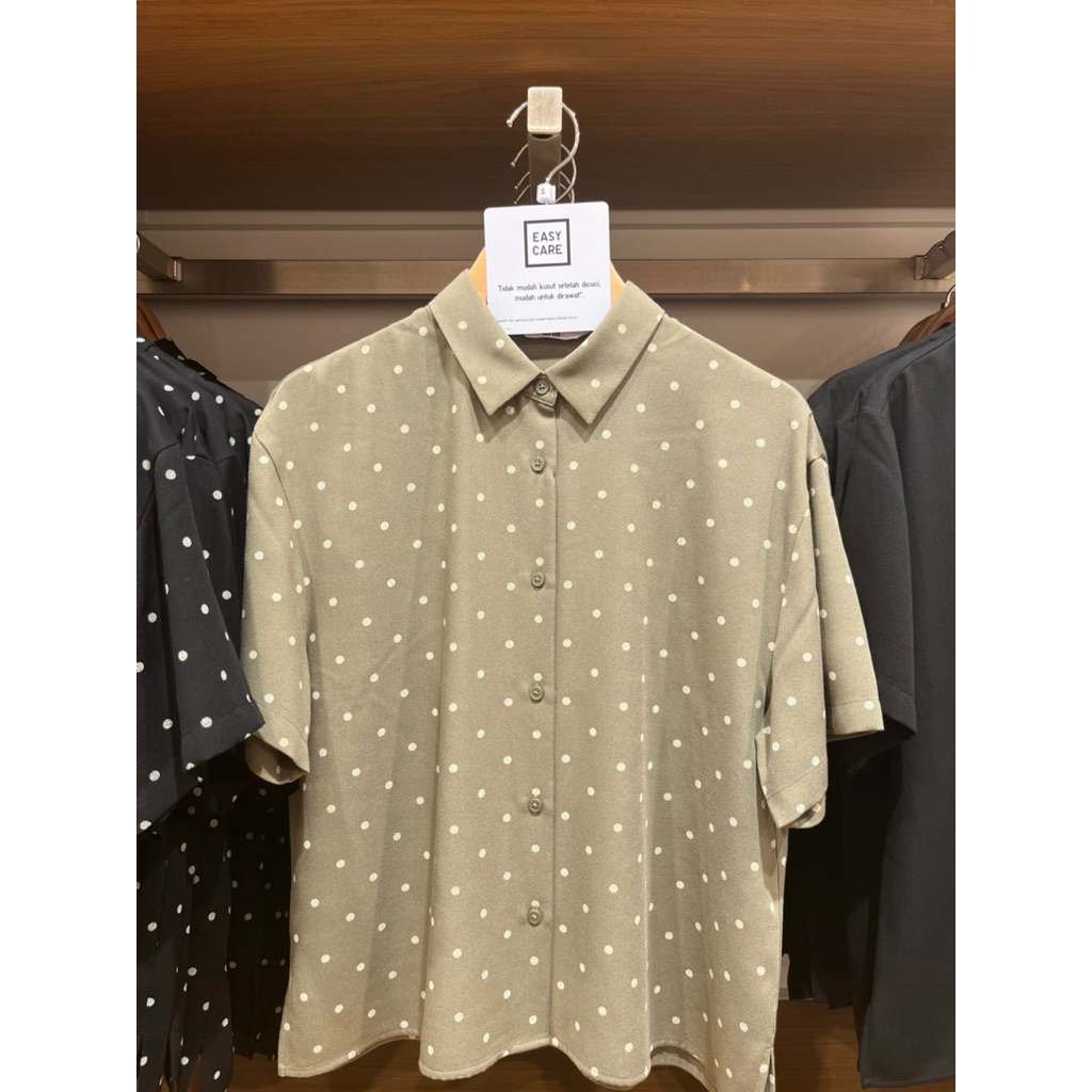 Blus Rayon Wanita Uniqlo Lengan Pendek Jastip