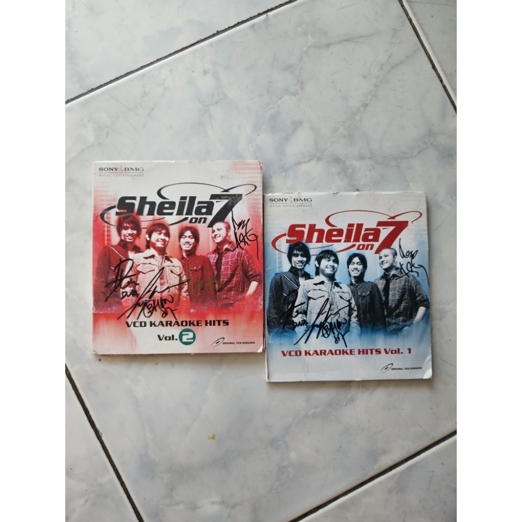 Vcd karaoke sheila on 7 vol 1 dan vol 2 tanda tangan personil