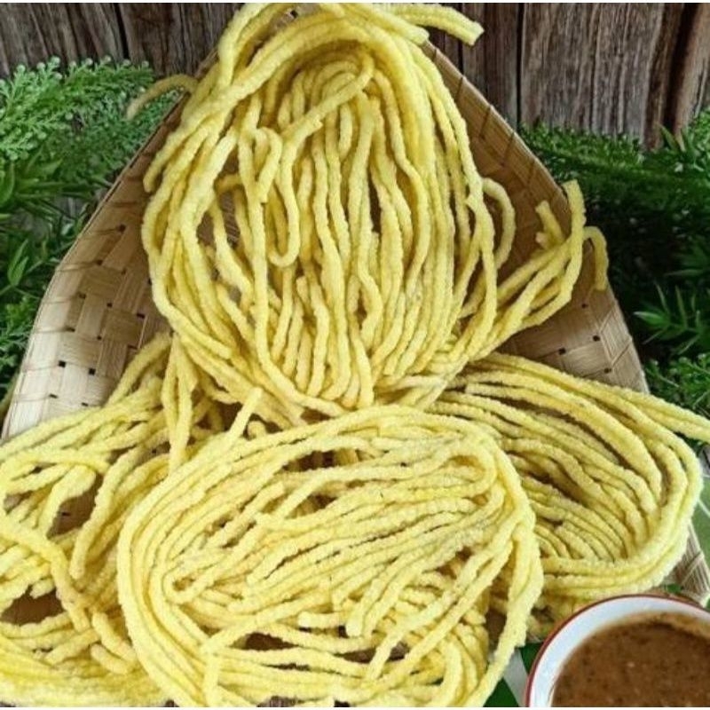 

Mireng l krupuk mie mentah 1kg murah