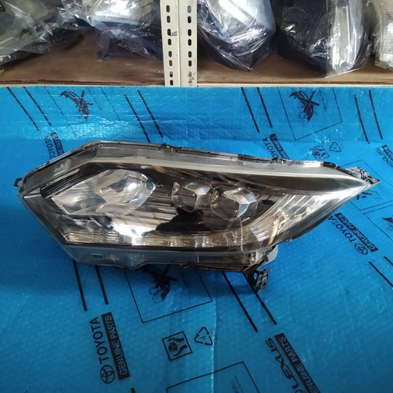 Headlamp lampu depan Honda HRV HR-V prestige 2017 2018 ORIGINAL