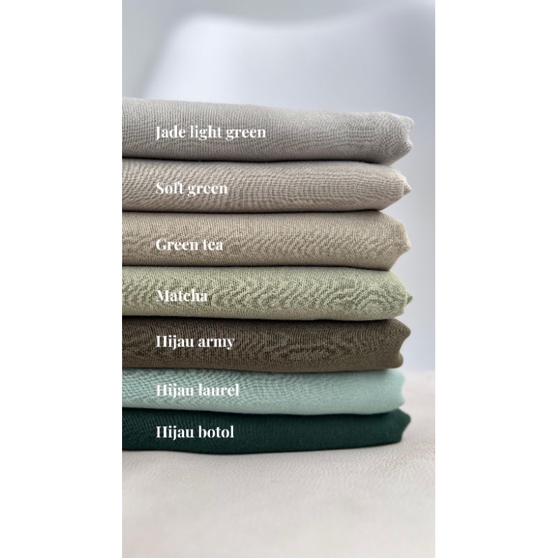 KERUDUNG SEGI EMPAT SYARI POLOS VOAL ARABIAN