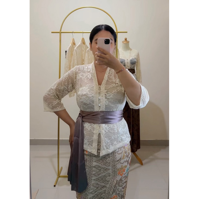 Kebaya Naiya (kebaya saja) | kebaya cream kebaya lonceng kebaya bali kebaya murah
