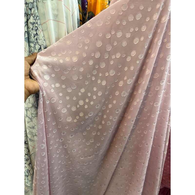 kain siffon rubiah motif - kain ceruty rubiah - kain bahan motif - kain sifon uragiri - kain sifon m