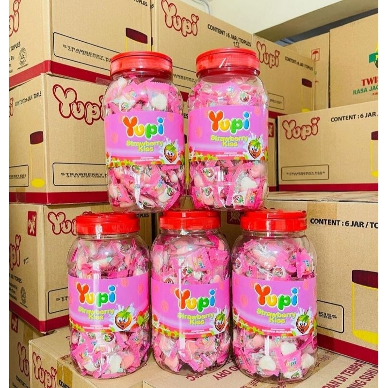 

(ecer 1 toples) Permen Yupi Strawberry Kiss Jar 300gr Toples Termurah